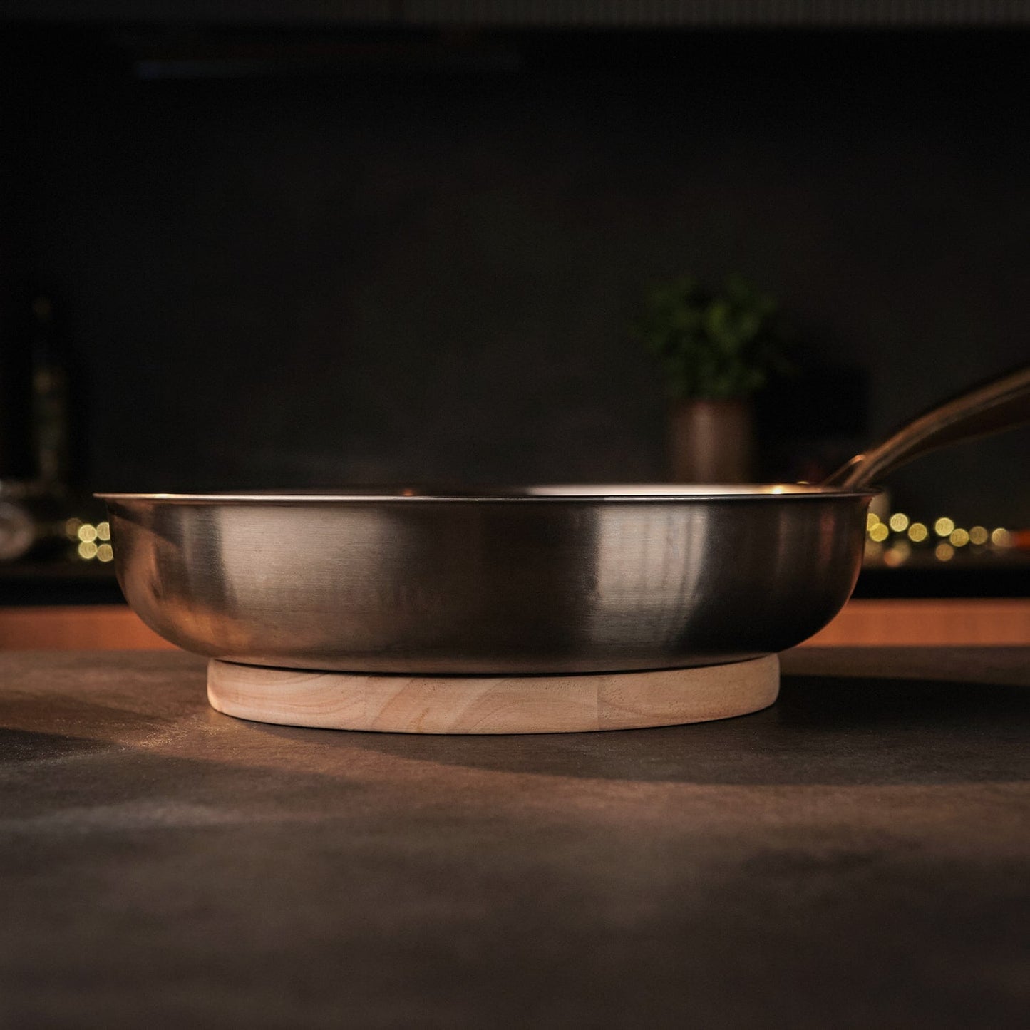 Signature Trivet For VEXOR Cookware